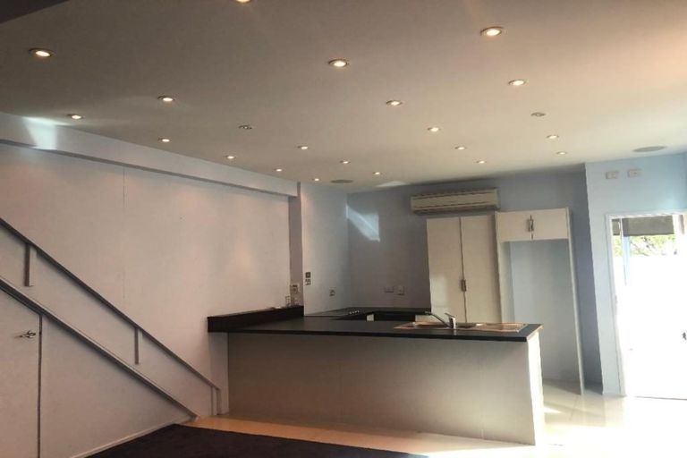 Photo of property in 2 Maniapoto Grove, Waipahihi, Taupo, 3330