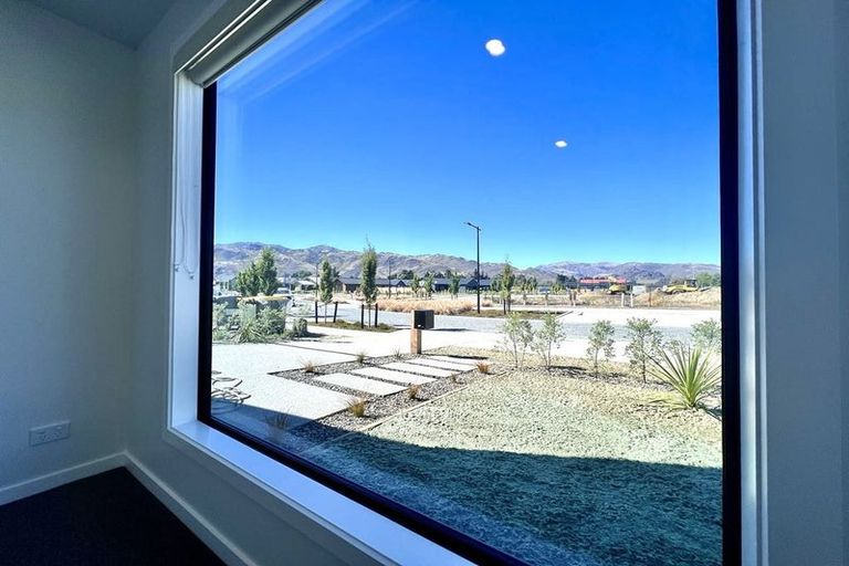 Photo of property in 37 Vintage Street, Cromwell, 9310