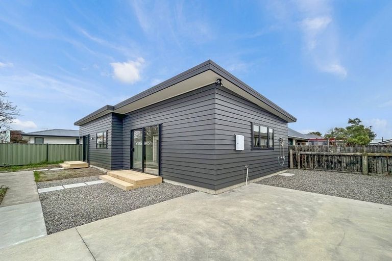 Photo of property in 32 Matamau Street, Palmerston North, 4414