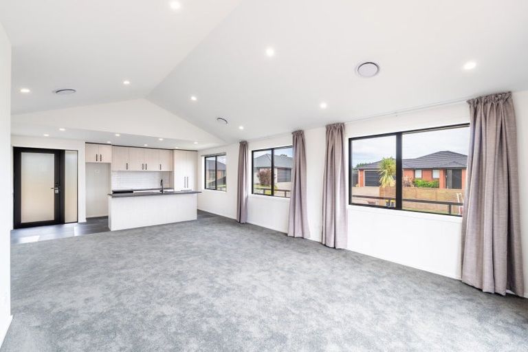 Photo of property in 97 Hoffman Court, Waikiwi, Invercargill, 9810