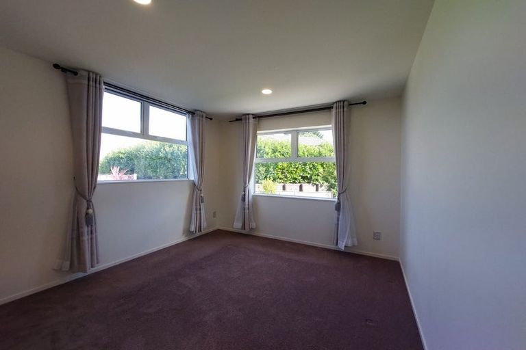 Photo of property in 308-310 Birdwood Road, Massey, Auckland, 0614