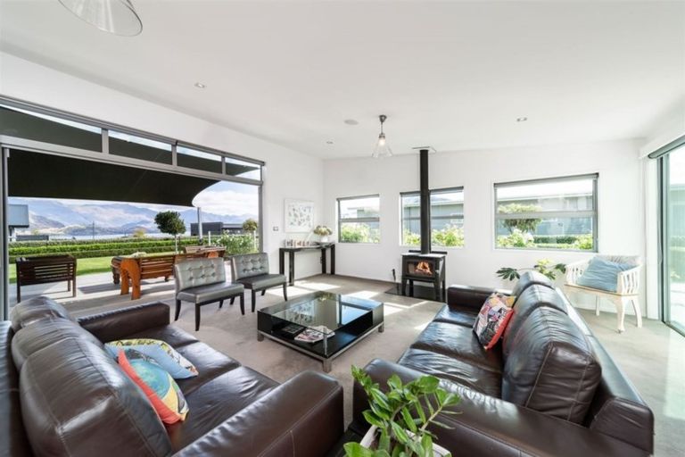 Photo of property in 27 Infinity Drive, Wanaka, 9305