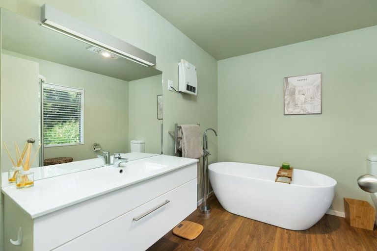 Photo of property in 52 Brabant Drive, Ruby Bay, Mapua, 7005