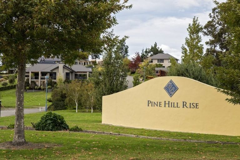 Photo of property in 21 Golf View Close, Fairhall, 7272