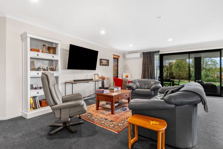 Photo of property in 32 Mill Grove, Clareville, Carterton, 5713