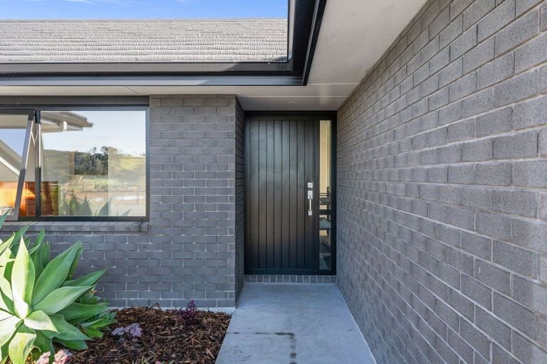 Photo of property in 2 Nihotetea Lane, Maunu, Whangarei, 0110