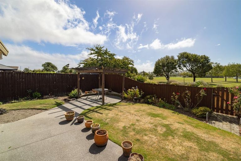 Photo of property in 34 Karnak Crescent, Russley, Christchurch, 8042