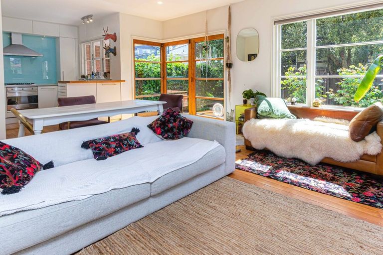 Photo of property in 75 Kahu Road, Fendalton, Christchurch, 8041