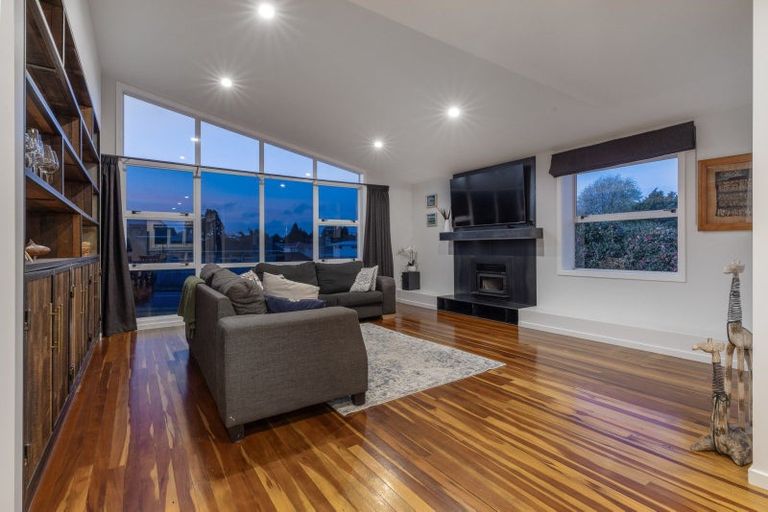 Photo of property in 16 Glen Street, Levin, 5510