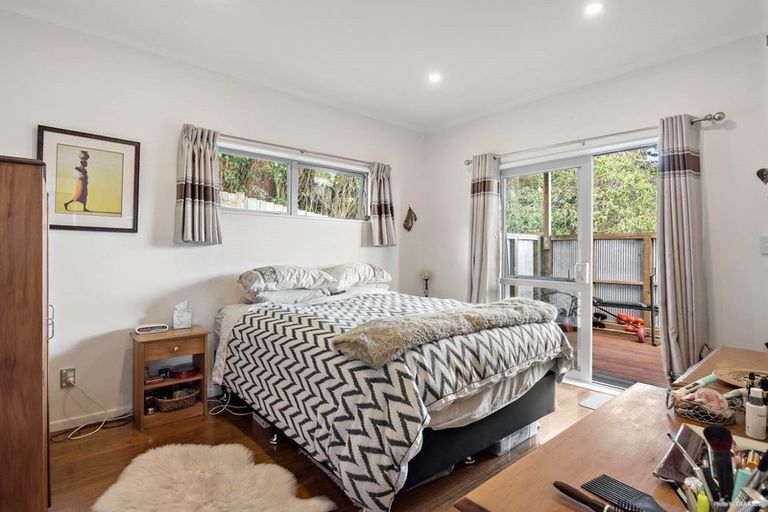 Photo of property in 11 Orton Street, Glenfield, Auckland, 0627