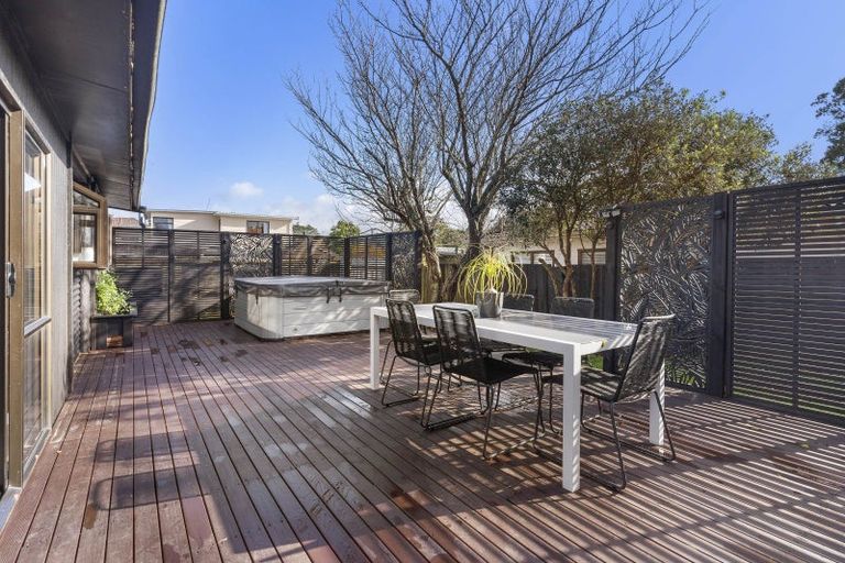 Photo of property in 1/23 Roys Road, Weymouth, Auckland, 2103