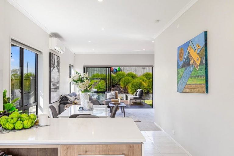 Photo of property in 2 Tamiro Road, Whenuapai, Auckland, 0618