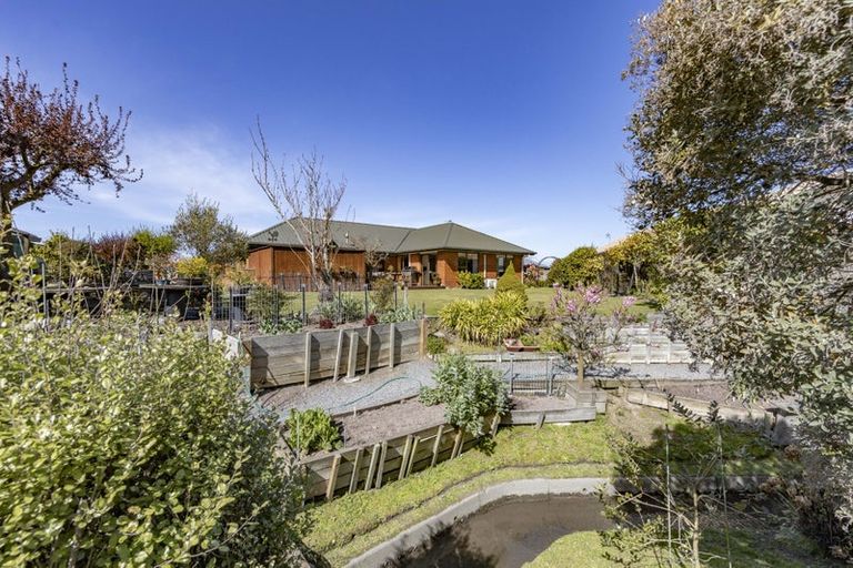 Photo of property in 6 Thornhill Place, Sockburn, Christchurch, 8042