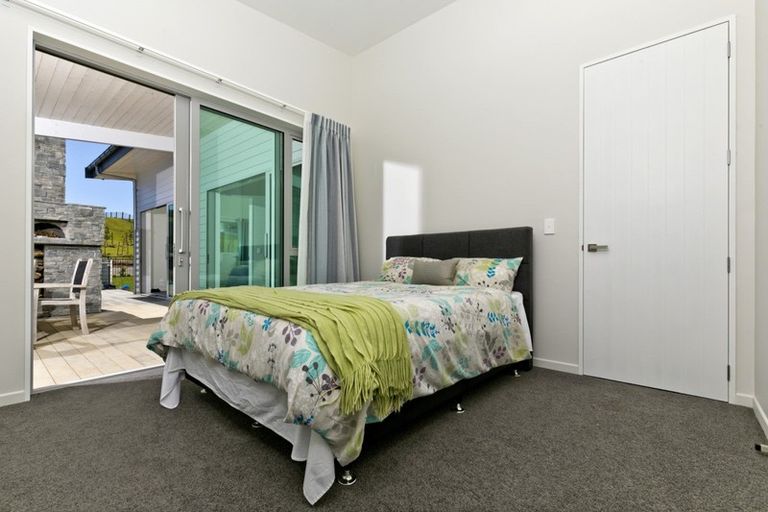 Photo of property in 110 Constable Road, Muriwai, Waimauku, 0881