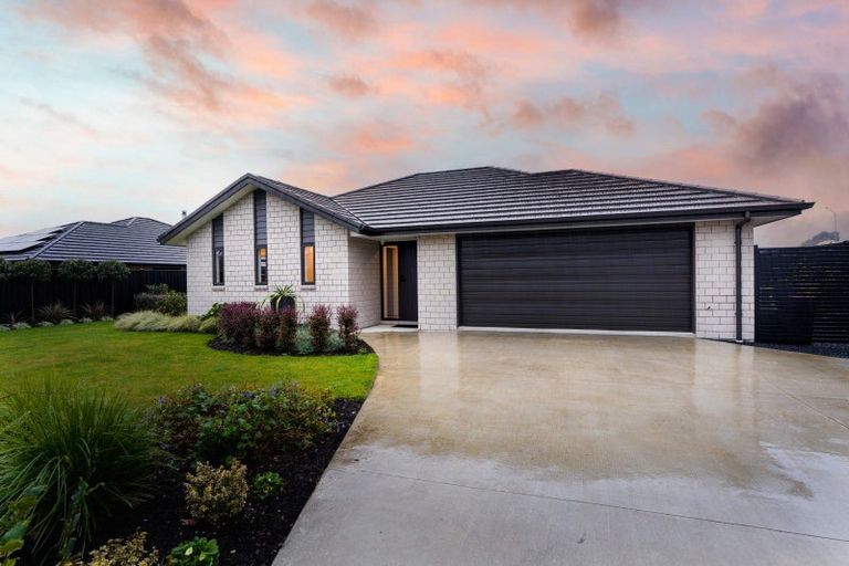 Photo of property in 16 Mccarthy Court, East Taieri, Mosgiel, 9024