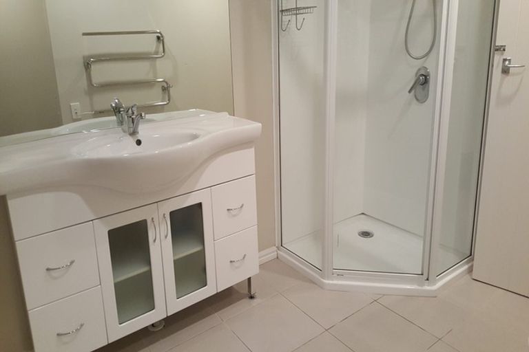 Photo of property in 5 Sparks Road, Somerfield, Christchurch, 8024