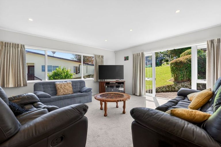 Photo of property in 1 Brunton Place, Glenfield, Auckland, 0629