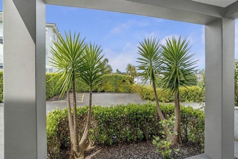 Photo of property in 16 Plantation Terrace, Orewa, 0931