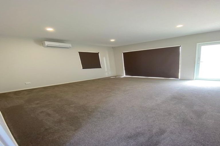 Photo of property in 26 Warbler Crescent, Papakura, 2110