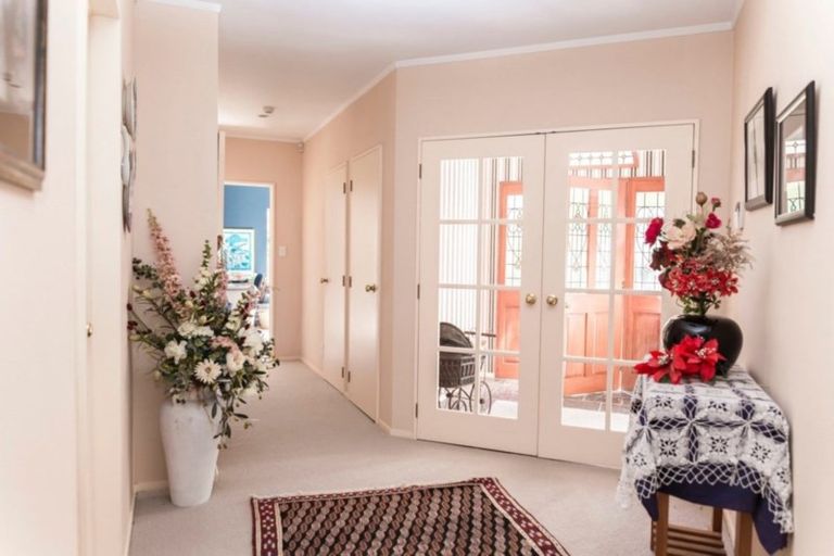 Photo of property in 10 Guinane Street, Dannevirke, 4930