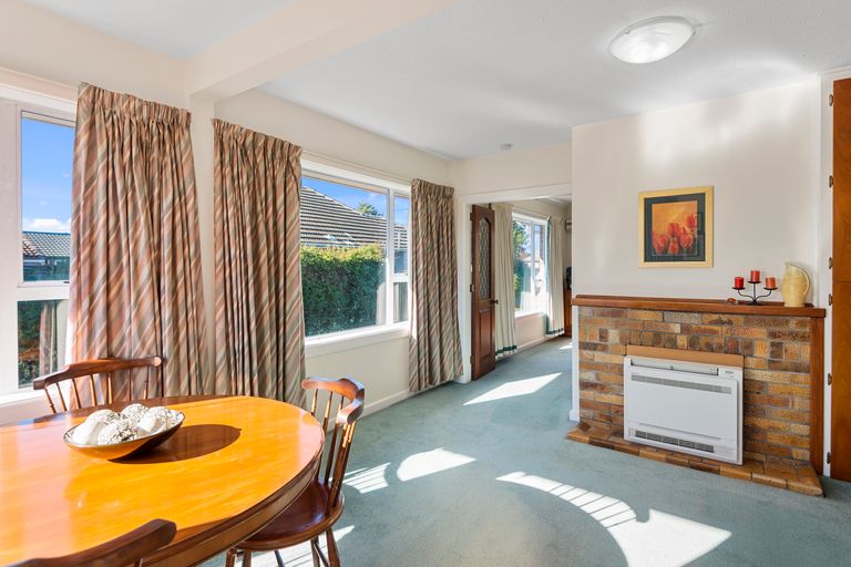 Photo of property in 88 Springs Road, Hornby, Christchurch, 8042