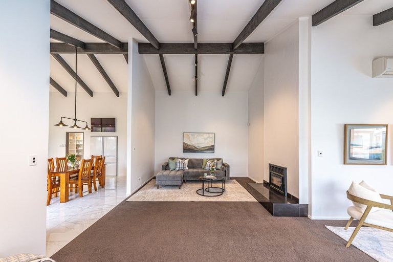 Photo of property in 8 Akepiro Place, Tawhero, Whanganui, 4501