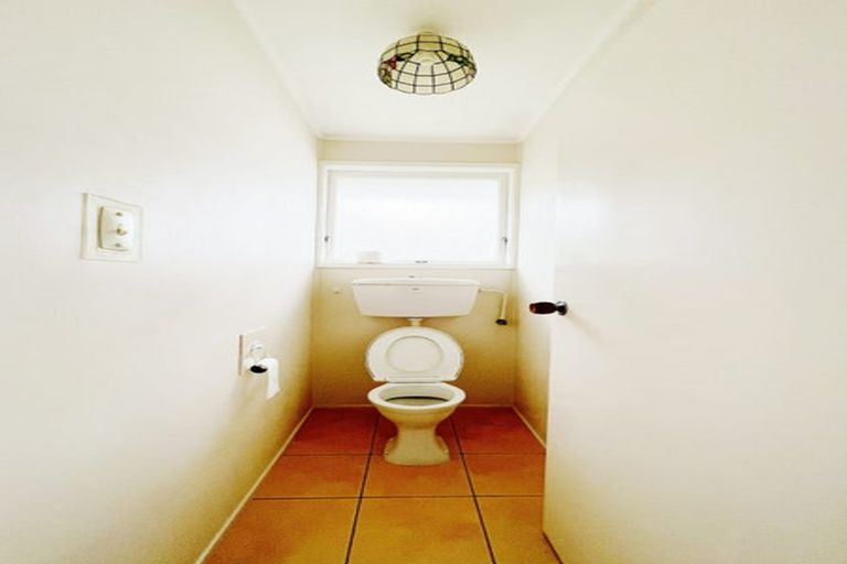 Photo of property in 53 Stanley Avenue, Milford, Auckland, 0620