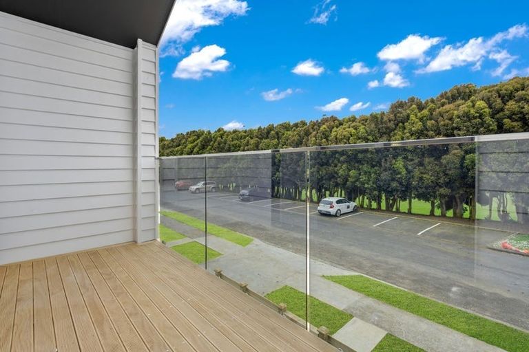 Photo of property in 54a Waimai Avenue, Weymouth, Auckland, 2103