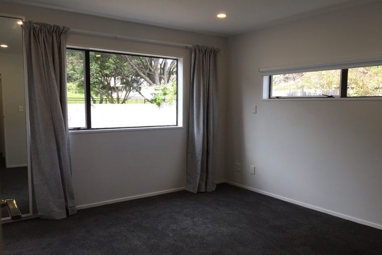 Photo of property in 19a Mantell Street, Seatoun, Wellington, 6022