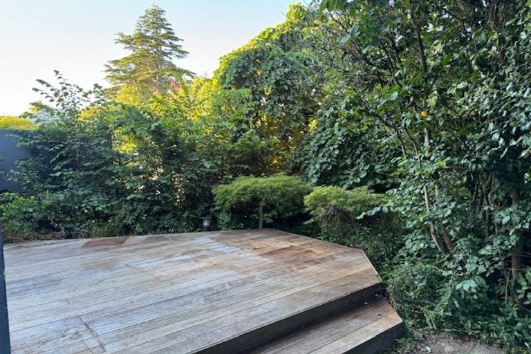 Photo of property in 2/37 Poynder Avenue, Merivale, Christchurch, 8014