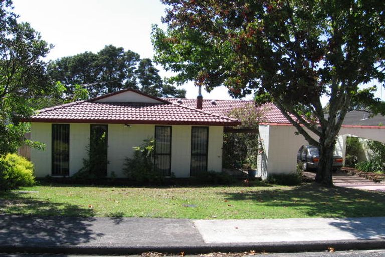 Photo of property in 27 Lingham Crescent, Torbay, Auckland, 0630