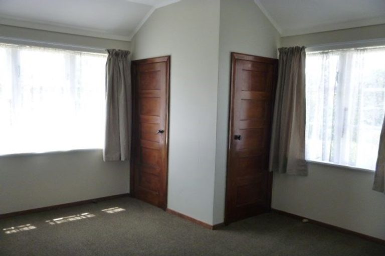 Photo of property in 167 Oxford Terrace, Epuni, Lower Hutt, 5011