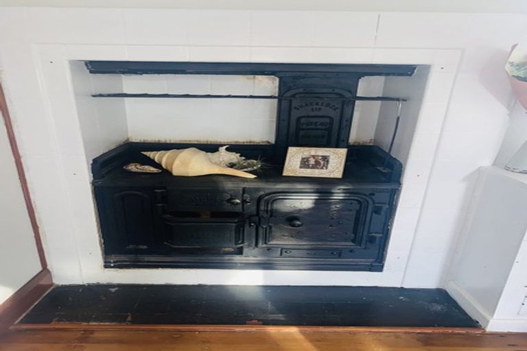 Photo of property in 103 Murdoch Road East, Akina, Hastings, 4122