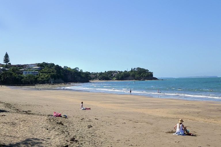 Photo of property in 1/72l Kitchener Road, Milford, Auckland, 0620