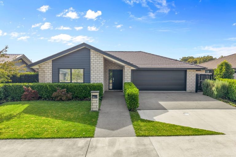 Photo of property in 38 Lockerbie Street, Morrinsville, 3300