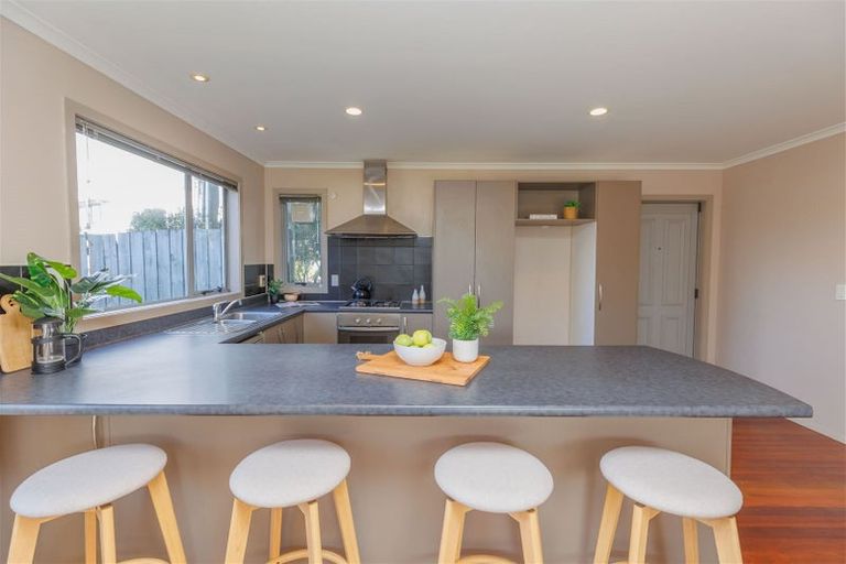 Photo of property in 27a Hawtrey Terrace, Churton Park, Wellington, 6037