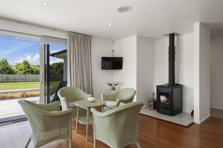 Photo of property in 94 Lisland Drive, Kinloch, Taupo, 3377