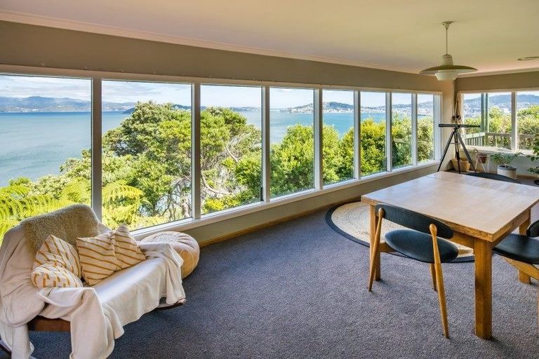 Photo of property in 11 Homebush Road, Khandallah, Wellington, 6035