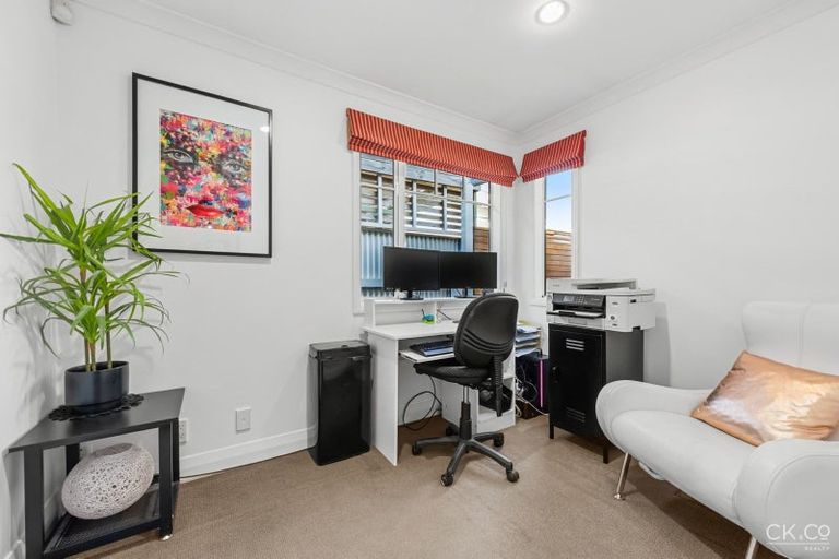 Photo of property in 20 Saint James Avenue, Boulcott, Lower Hutt, 5011