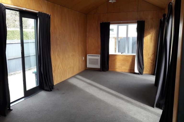 Photo of property in 62 Rhona Street, Linwood, Christchurch, 8062