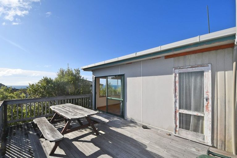 Photo of property in 49 Barrier View Road, Leigh, 0985