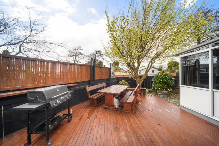 Photo of property in 14 Bendigo Street, Cloverlea, Palmerston North, 4412