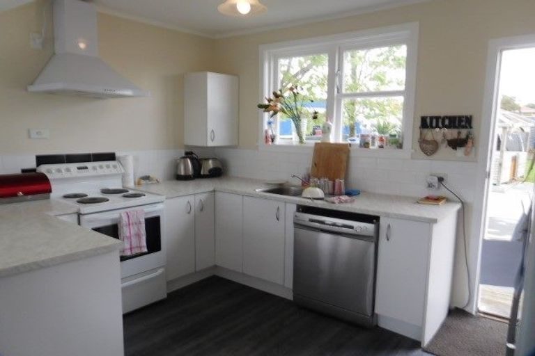 Photo of property in 336 Carrington Street, Vogeltown, New Plymouth, 4310