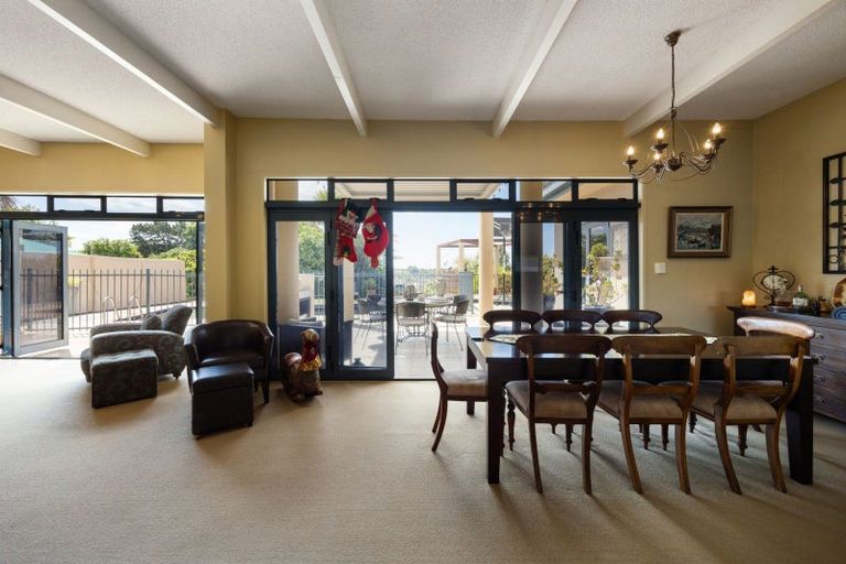 Photo of property in 10 Grassy Downs Place, St Andrews, Hamilton, 3200