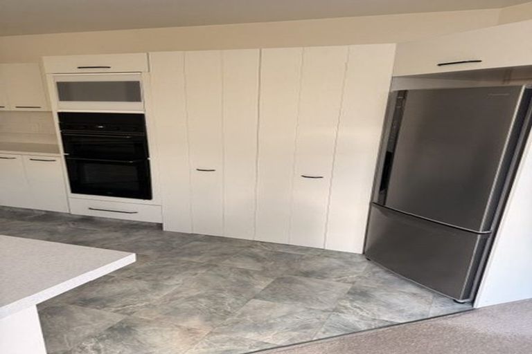 Photo of property in 114 Mccormacks Bay Road, Mount Pleasant, Christchurch, 8081