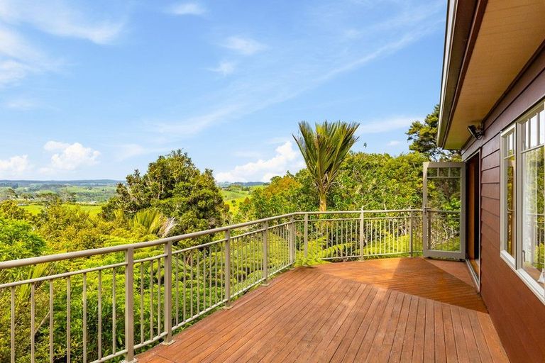 Photo of property in 251 Whitehills Road, Waitoki, 0994