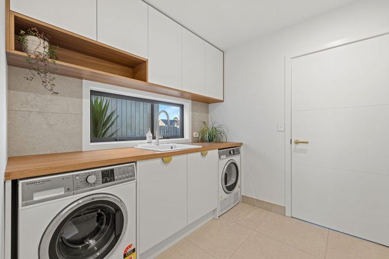 Photo of property in 35 Hotere Street, Rangiora, 7400