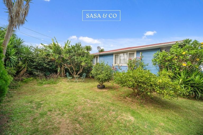Photo of property in 6 Tidal Road, Mangere, Auckland, 2022