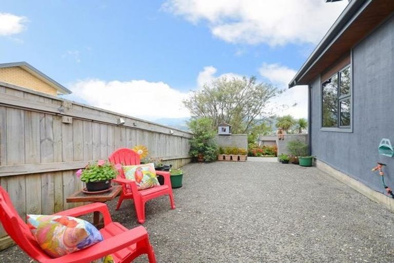 Photo of property in 15 Riverstone Drive, Riverstone Terraces, Upper Hutt, 5018