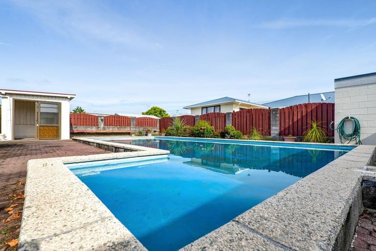 Photo of property in 82 Blake Street, Waitara, 4320